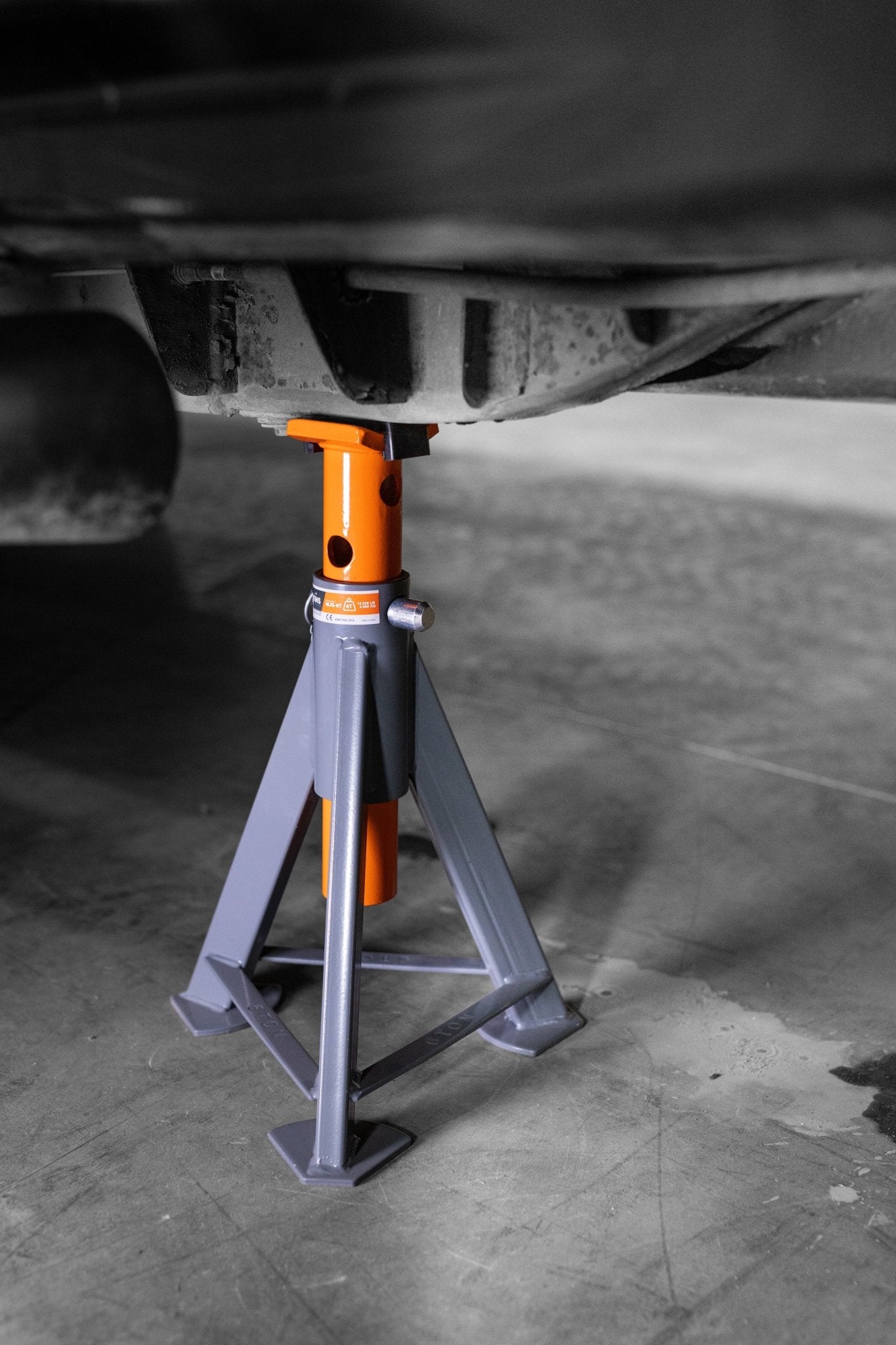 Heavy - Duty 6.6 - Ton Jack Stands - Maventech