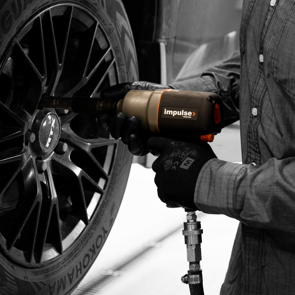 Impulse 1/2" LW Impact Wrench 945 ft - lb MX - LW1 - Maventech