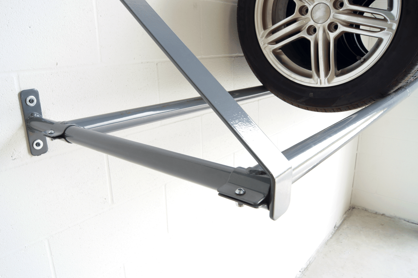 Wall - Mount Tire Rack MWM - 80 - Maventech